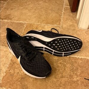 Nike Black and White Athletic Shoes